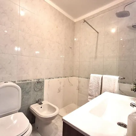 Portimao City Beach Apartment