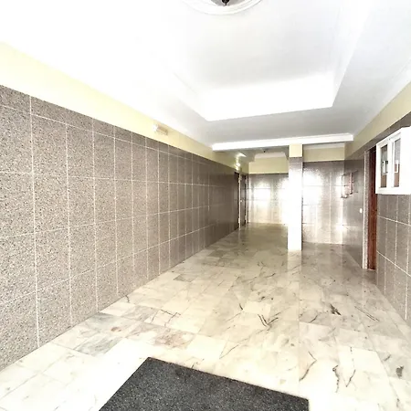 Portimao City Beach Apartment Портиман